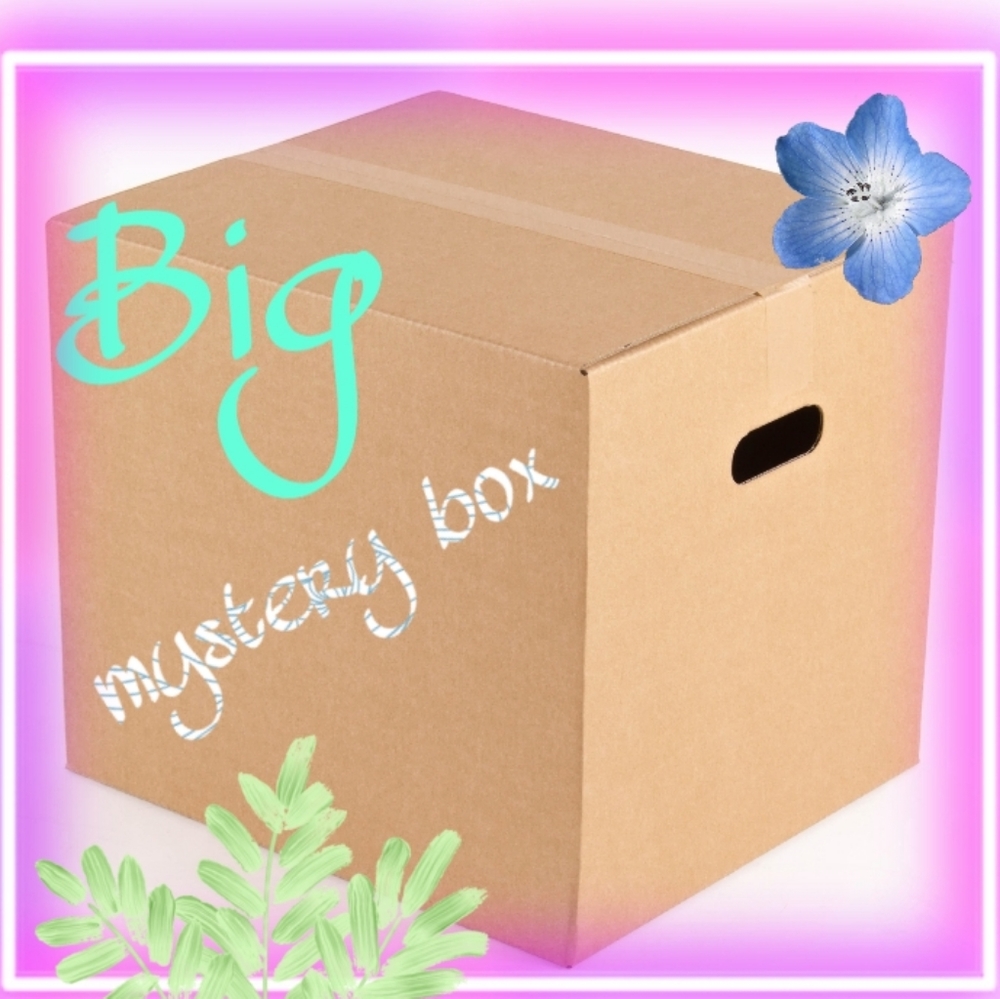 Big mystery box 10 to 12 items